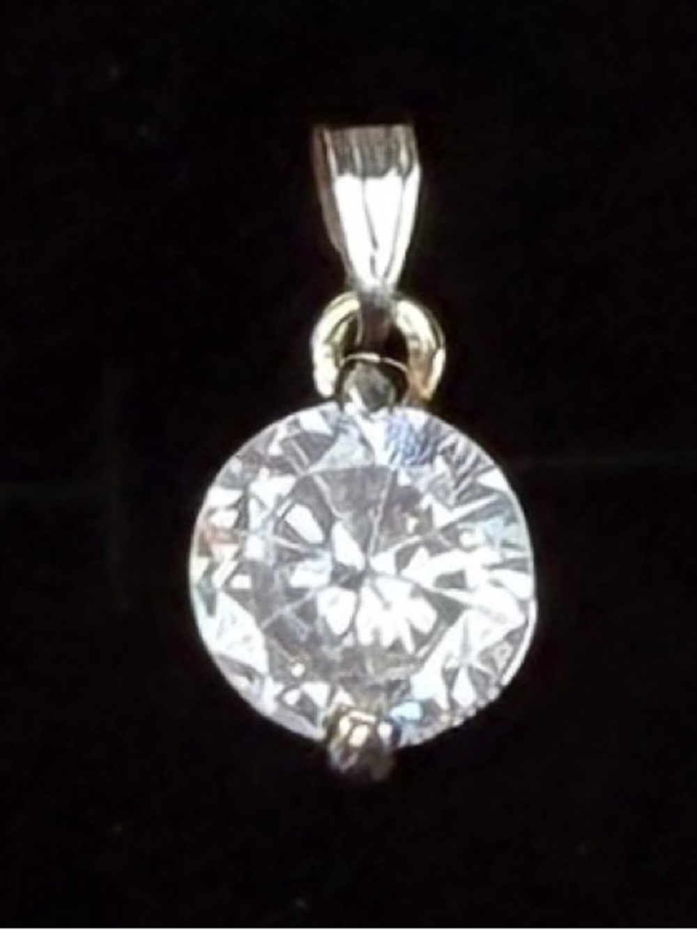 Beautiful Silvertone large solitaire bling pendant + free 16” cord necklace